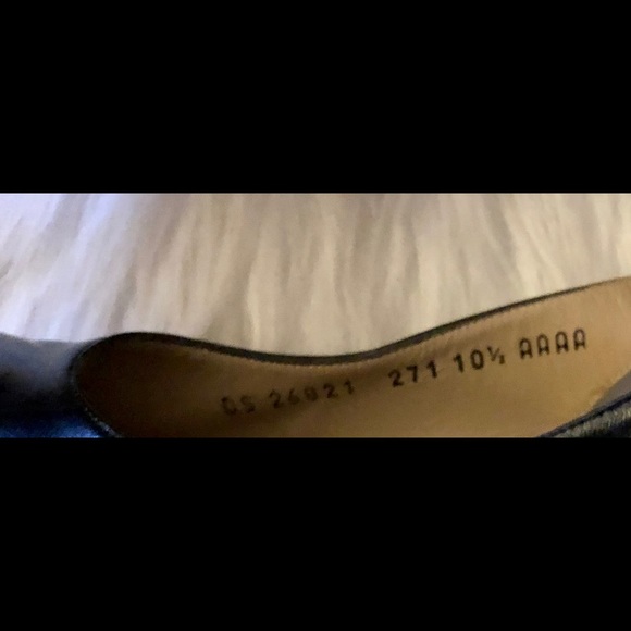 Salvatore Ferragamo Vintage Leather Slingback-10.5 - Picture 5 of 7